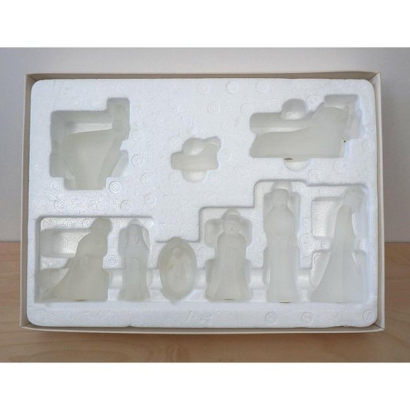 CLEARLY Christmas 9 Piece 24% Lead Crystal Nativity Set - Picture 1 of 6